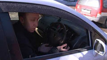 Одна из главных проблем города - гололед