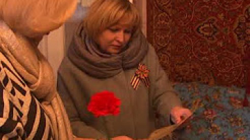 Администрация района поздравила ветеранов в п. Эльбан